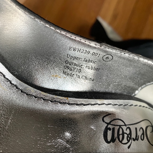 Dereon black platform pumps - Picture 6 of 6